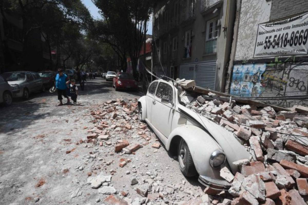 Las 15 fotos que reflejan la tragedia que dejó el fuerte terremoto en México