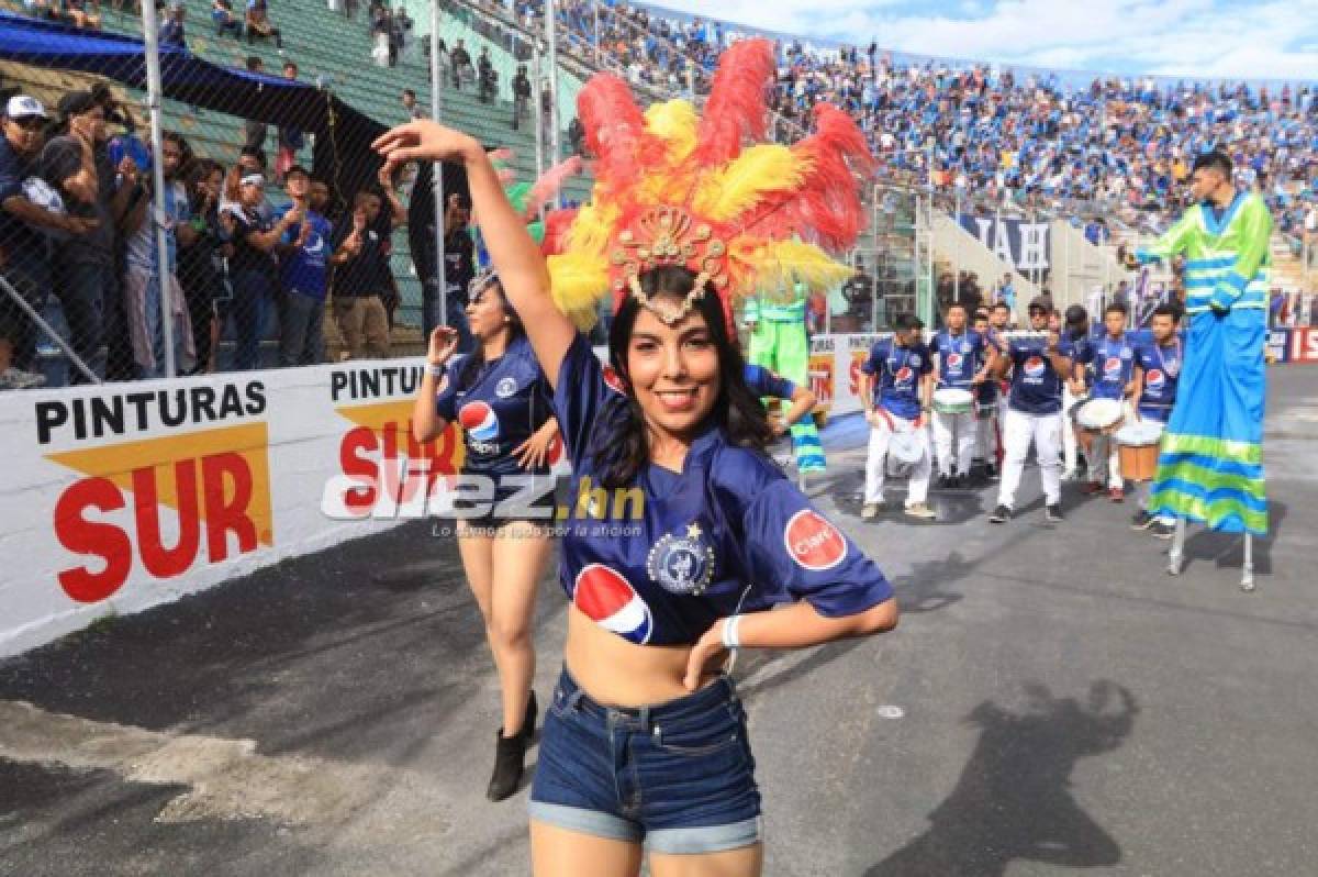 ¡Qué linda final! Las chicas que se robaron las miradas previo al Motagua-Olimpia