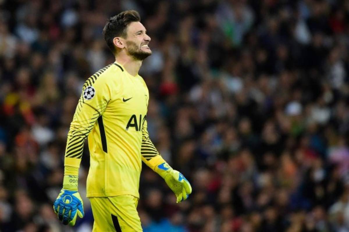 Tottenham Hotspur's French goalkeeper Hugo Lloris reacts during the UEFA Champions League group H football match Real Madrid CF vs Tottenham Hotspur FC at the Santiago Bernabeu stadium in Madrid on October 17, 2017. / AFP PHOTO / PIERRE-PHILIPPE MARCOU