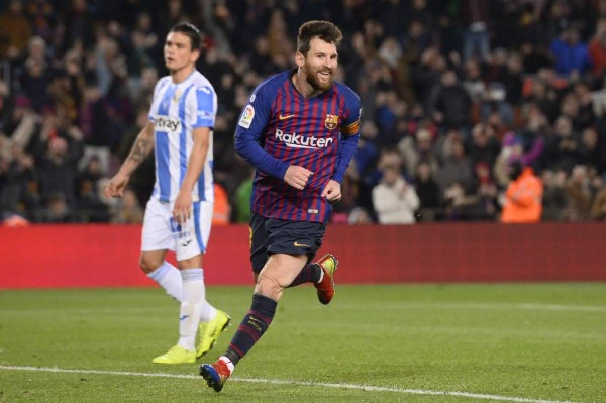 Barcelona's Argentinian forward Lionel Messi celebrates after scoring during the Spanish League football match between Barcelona and Leganes at the Camp Nou stadium in Barcelona on January 20, 2019. (Photo by Josep LAGO / AFP)