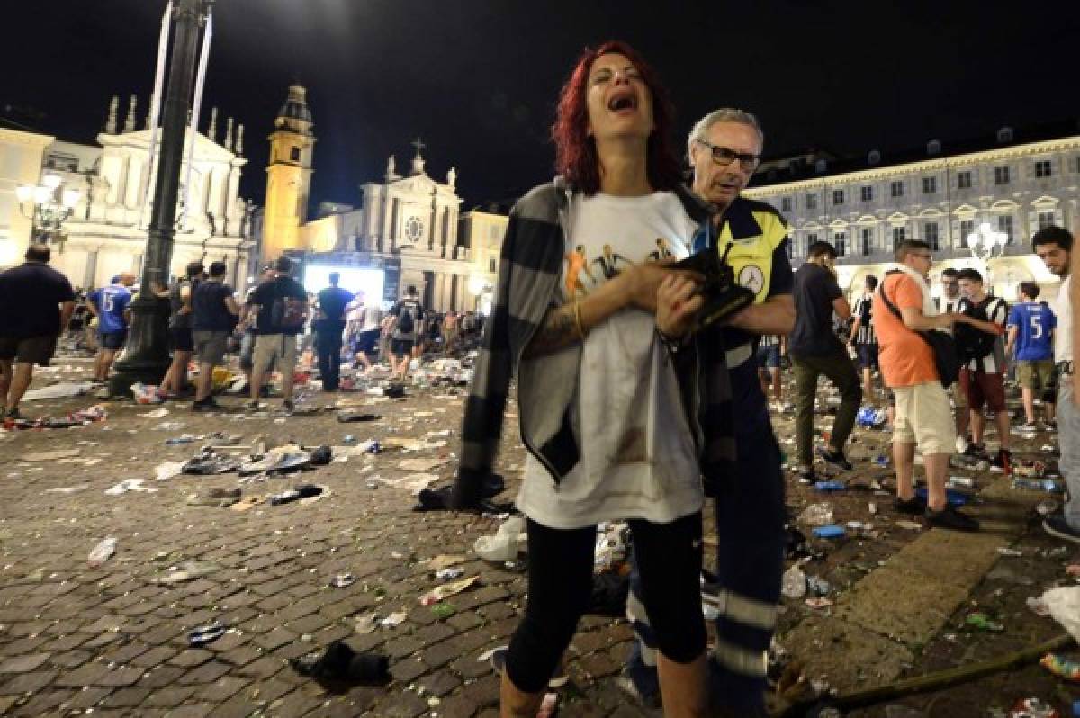 Explosión en Turín provoca estampida y deja varios aficionados de la juve heridos