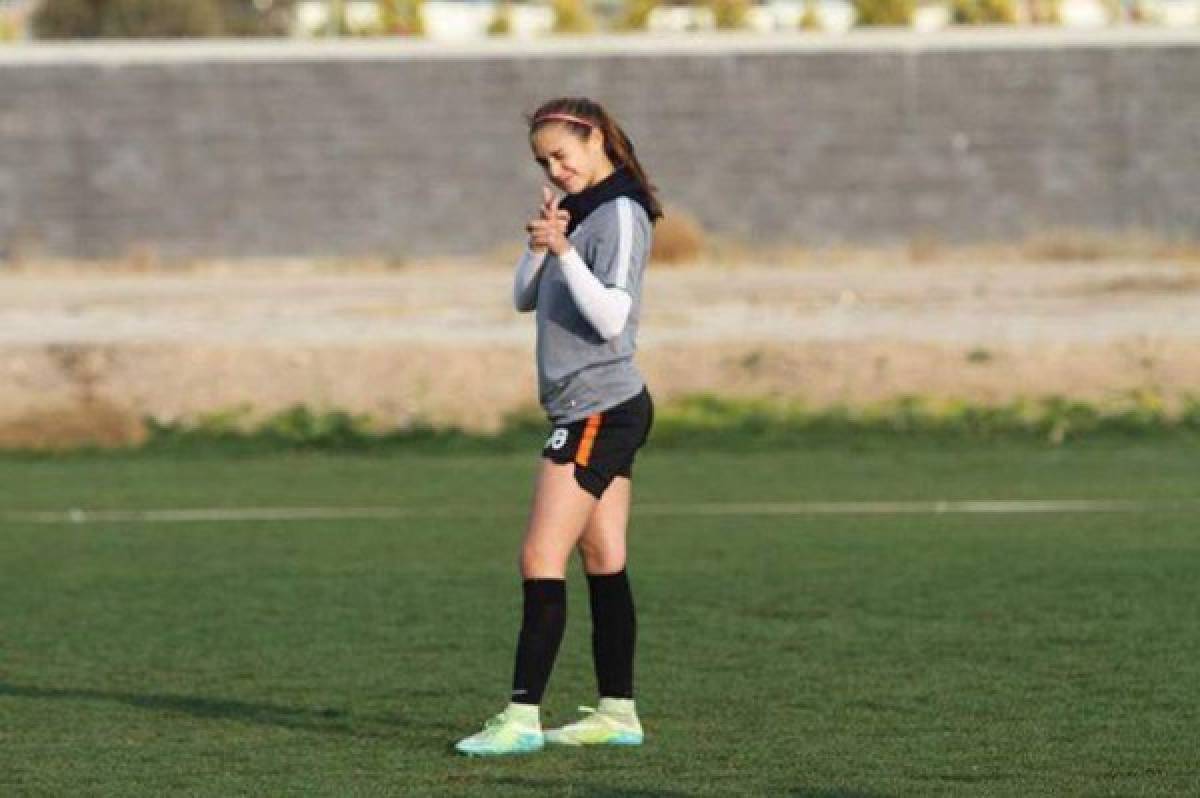 Nailea Vidrio la futbolista de 15 años que deslumbra en la Liga Femenil MX