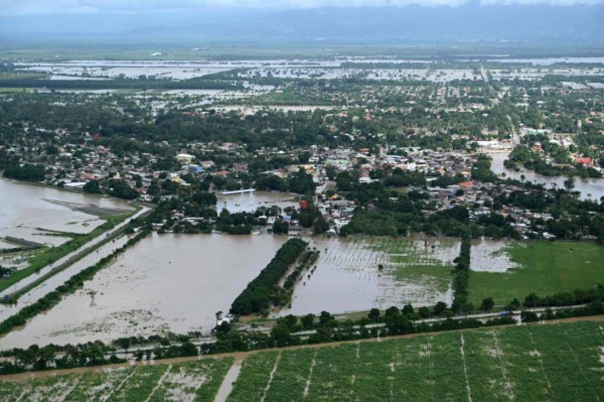 El Valle de Sula en Honduras, bajo el agua por Iota: Las apocalípticas fotografías aéreas