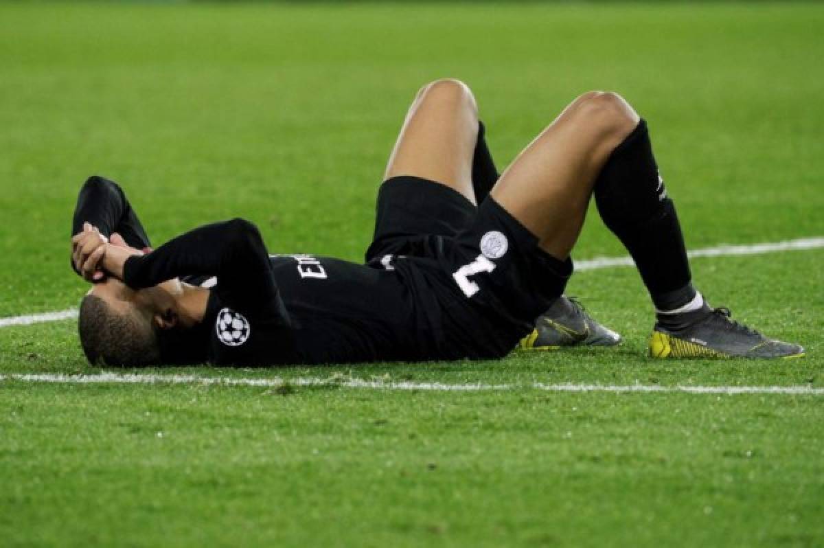 Desgarradoras imágenes: Mbappe y jugadores del PSG rompen en llanto por eliminación