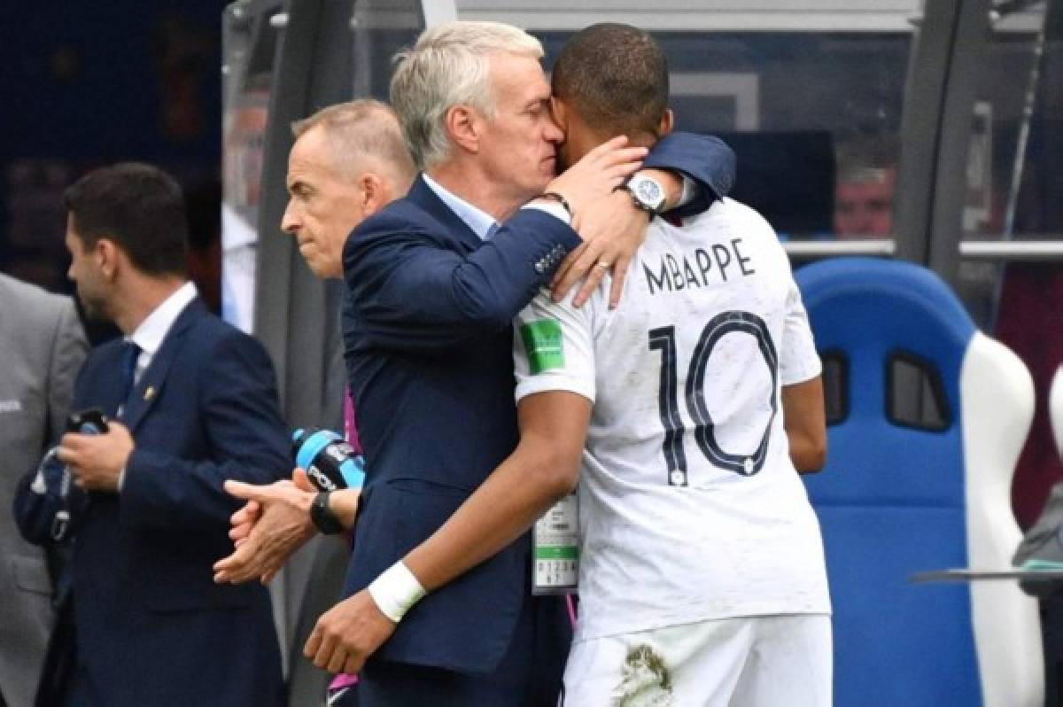 NO SE VIO EN TV: Luis Suárez intimidó a Mbappé y la triste imagen de Tabárez