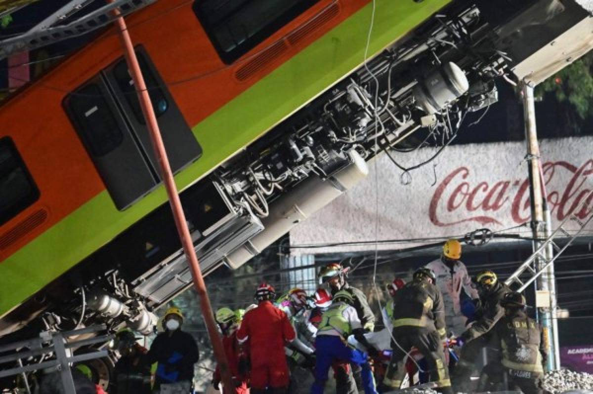 Horror en México: las dramáticas imágenes del terrible accidente de tren que deja más de 20 muertos