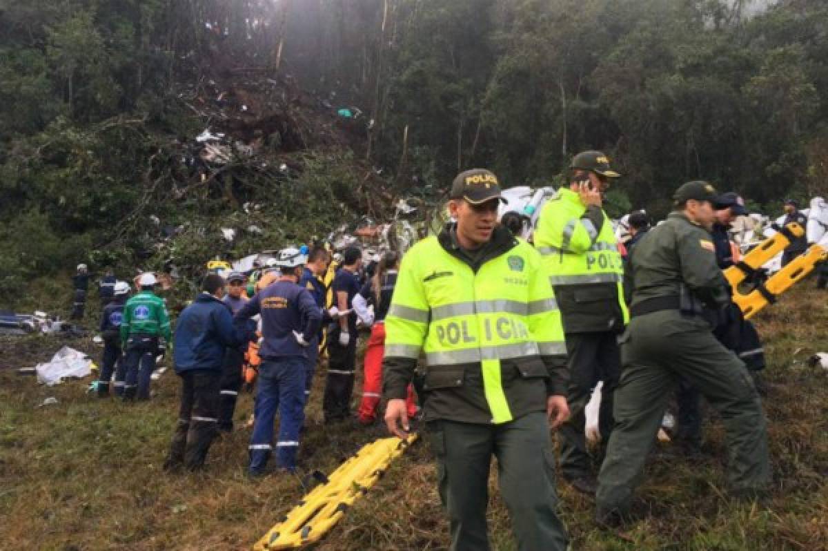 Terribles fotos del avión que se estrella con el club Chapecoense