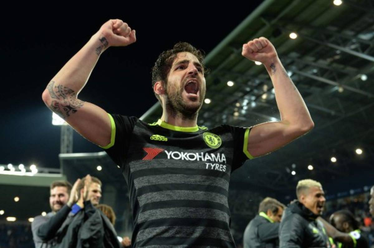 ¡LOCURA! Así festejó el Chelsea su sexto título en la Premier League