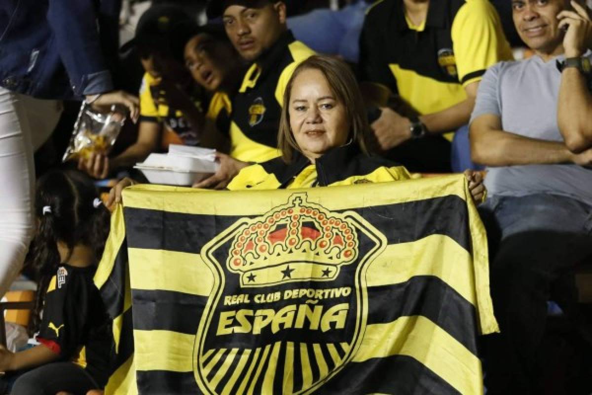 FOTOS: Las hermosas chicas que invadieron el estadio Nacional