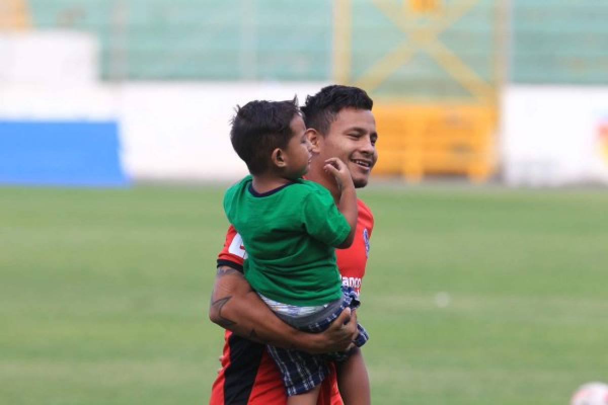 FOTOS: La 'pelea” entre Moreira y Galvaliz; el invitado al entreno de Olimpia