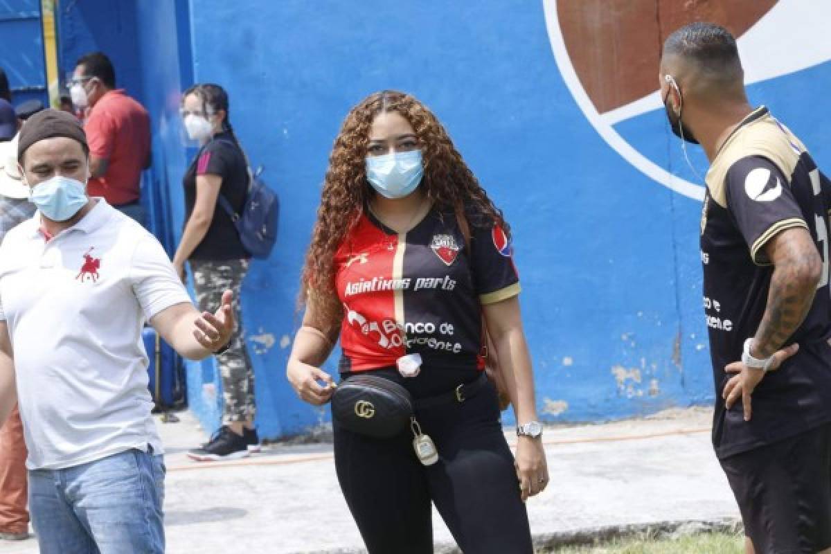 Chicas bellas, lágrimas y ambientazo: Así se vivió en Copán el Deportes Savio-Génesis por la Liga de Ascenso