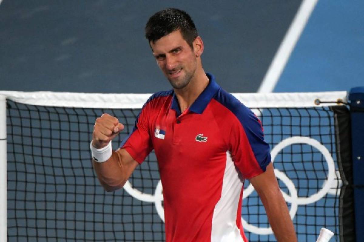 Novak Djokovic arrasa a Nishikori y está en semifinales de Tokio 2021; Medveded, eliminado por Carreño