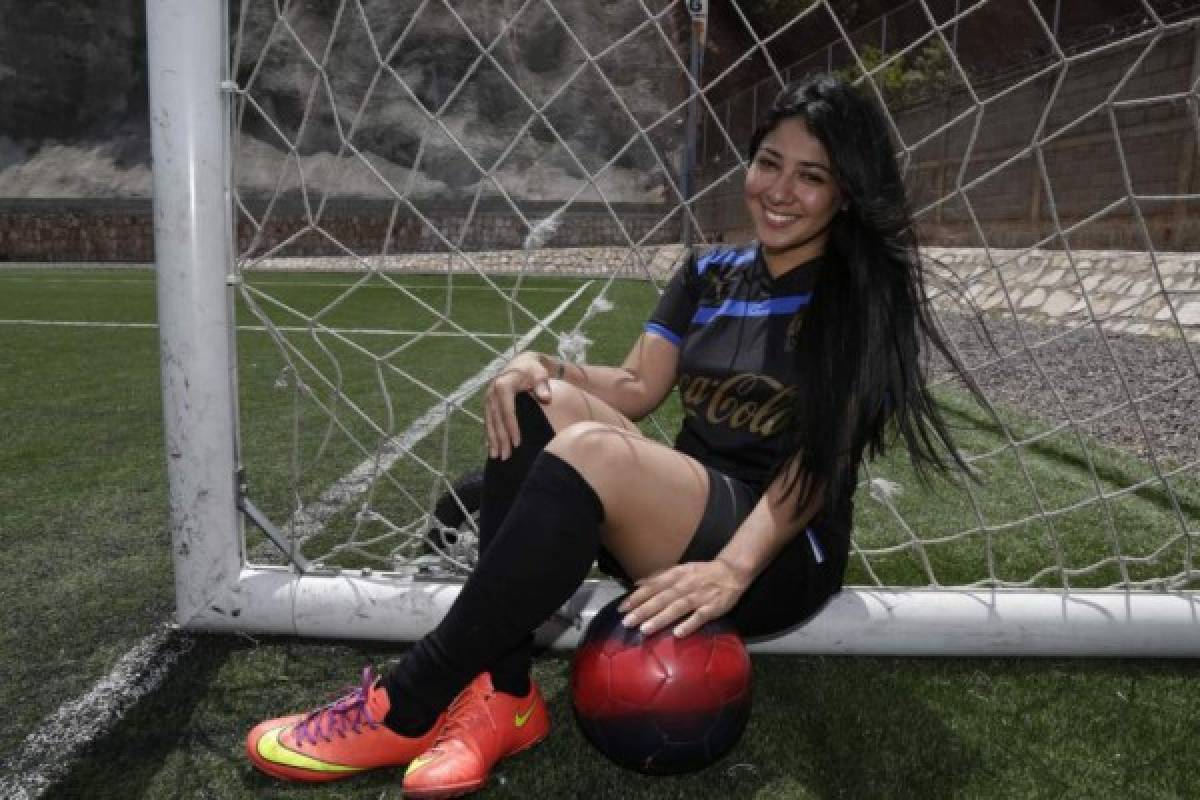 ¡MAMITAS! Ellas son las aficionadas más lindas del clásico Olimpia-Motagua