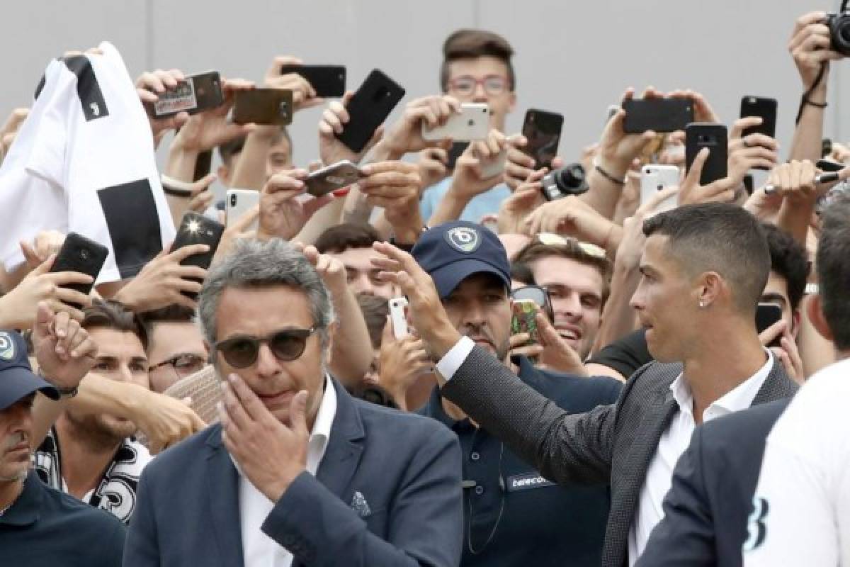 ¡Locura en Turín antes de la presentación de Cristiano Ronaldo!