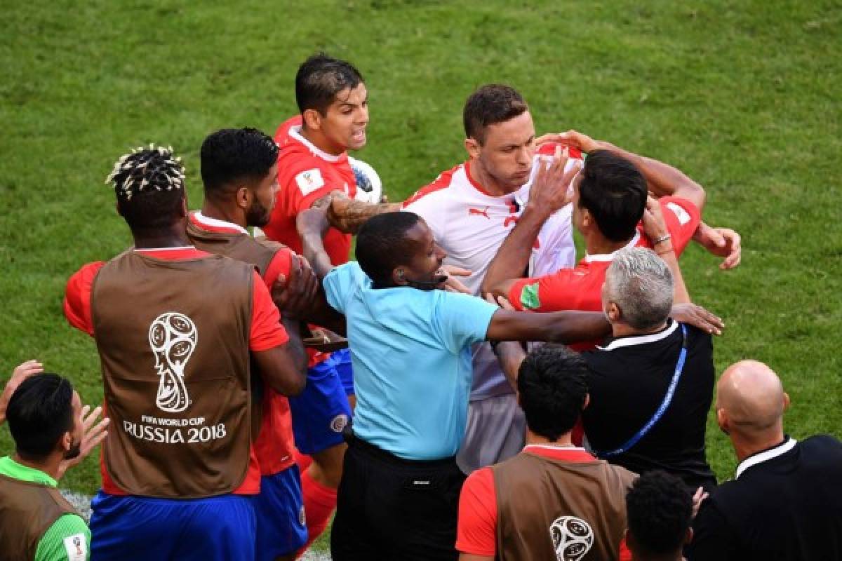 No se vio: Piden camisa a Keylor Navas y bronca entre jugadores de Costa Rica y Serbia