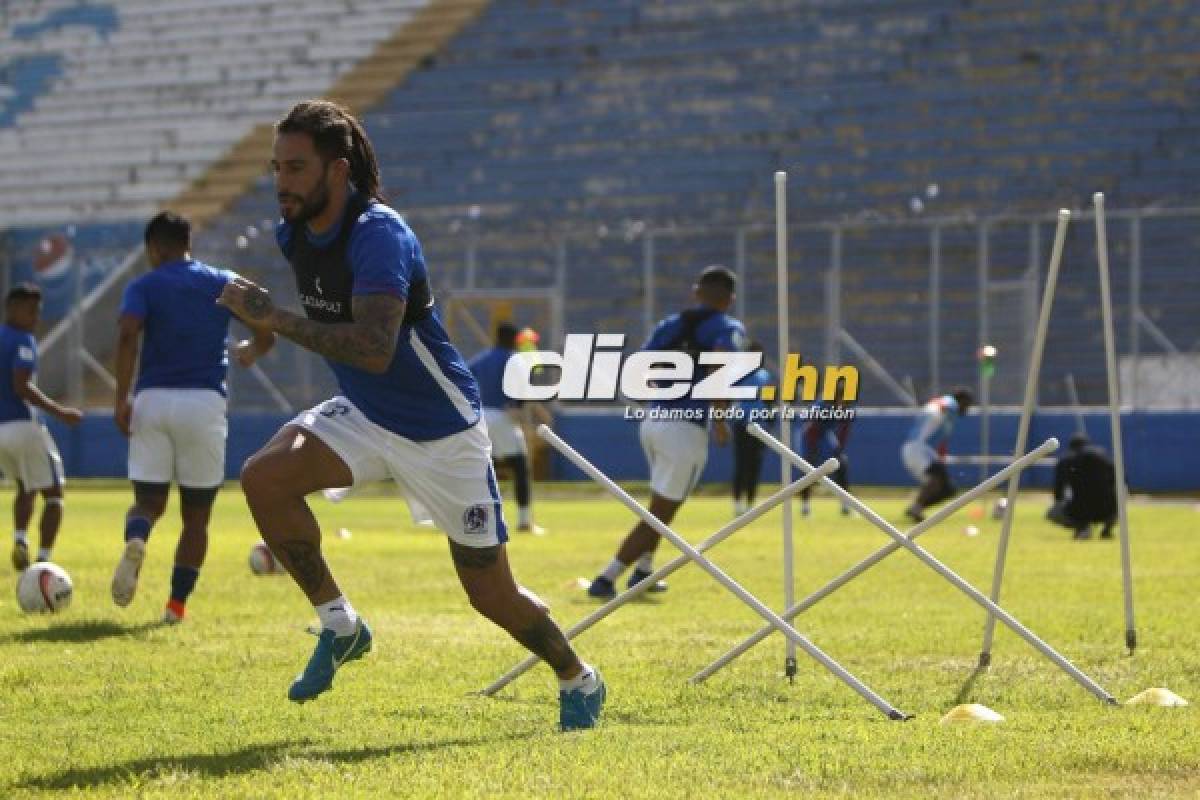 Diego Vázquez anuncia fichajes, Nicolás Suazo vuelve a la Liga y hondureño se va a África Oriental
