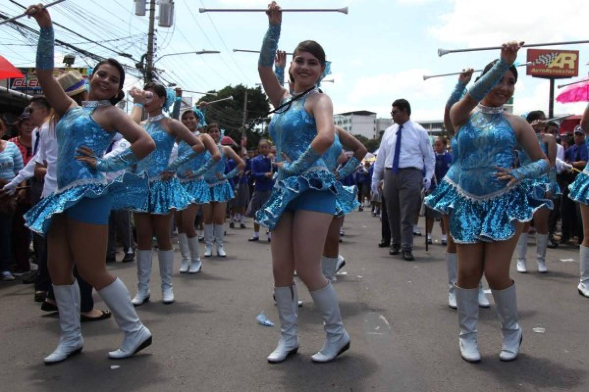 Las palillonas de Tegucigalpa que han deslumbrado en los desfiles patrios