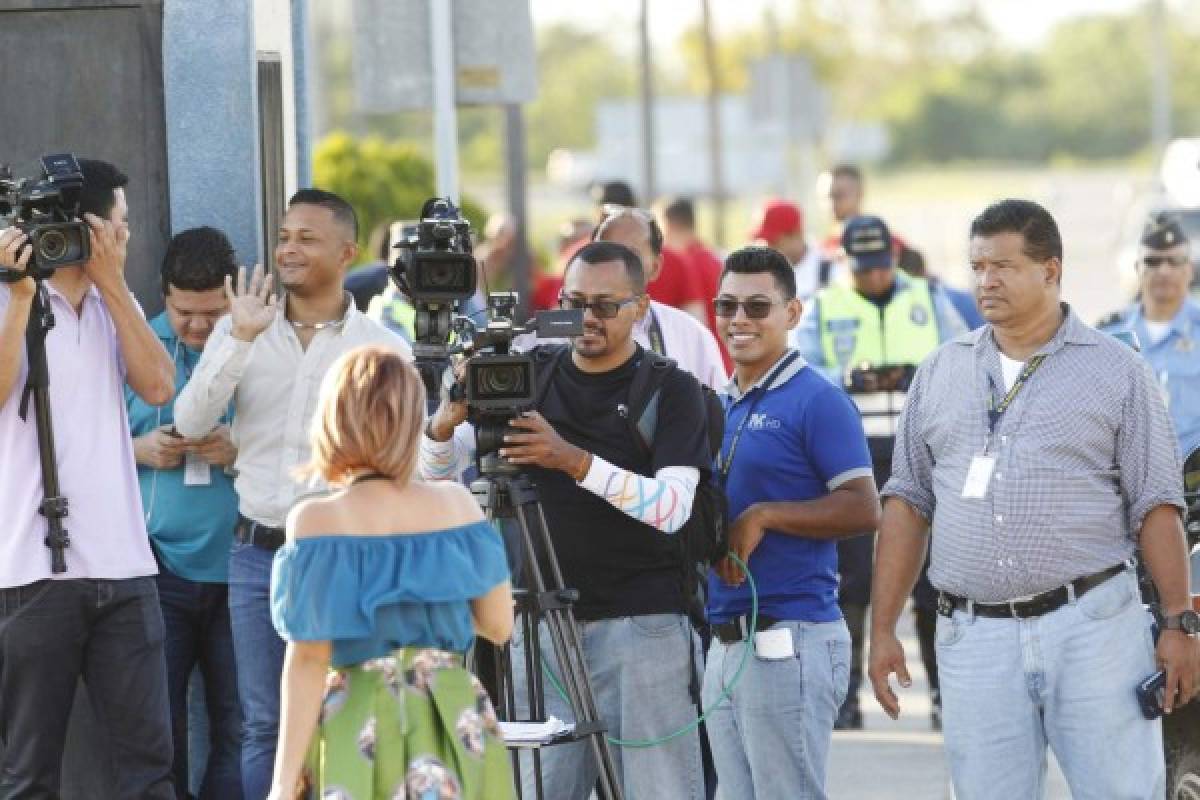 Blindados y bien custodiados llegaron los ticos a Honduras