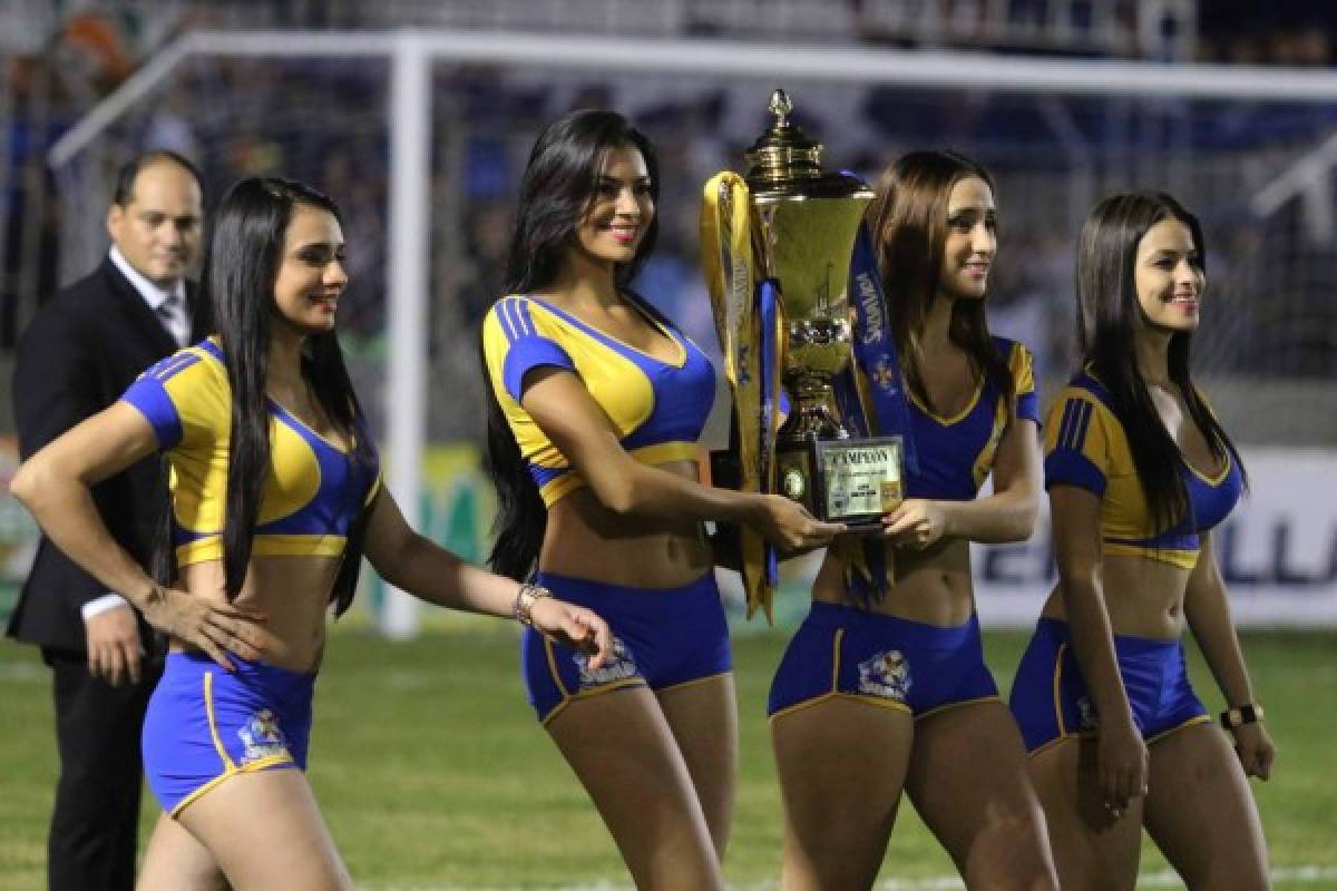 Estas son las chicas hermosas que invadieron la final del fútbol de Honduras