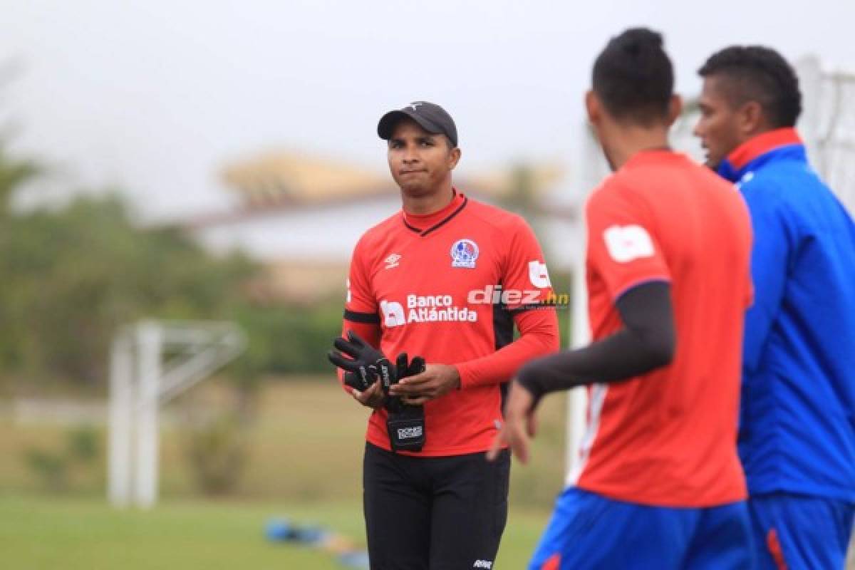 FOTOS: Caras serias y hermetismo en el entrenamiento de Olimpia