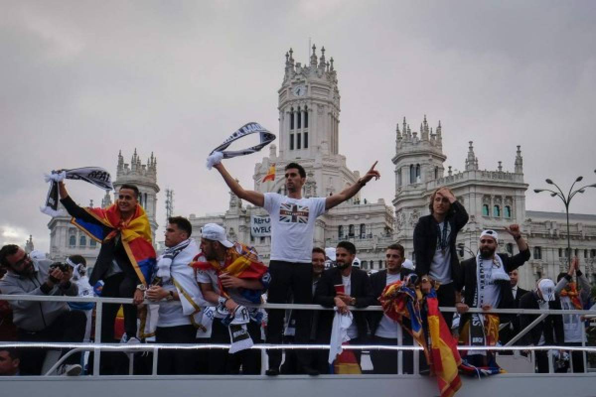 Real Madrid celebra la Undécima en Cibeles con todos sus aficionados