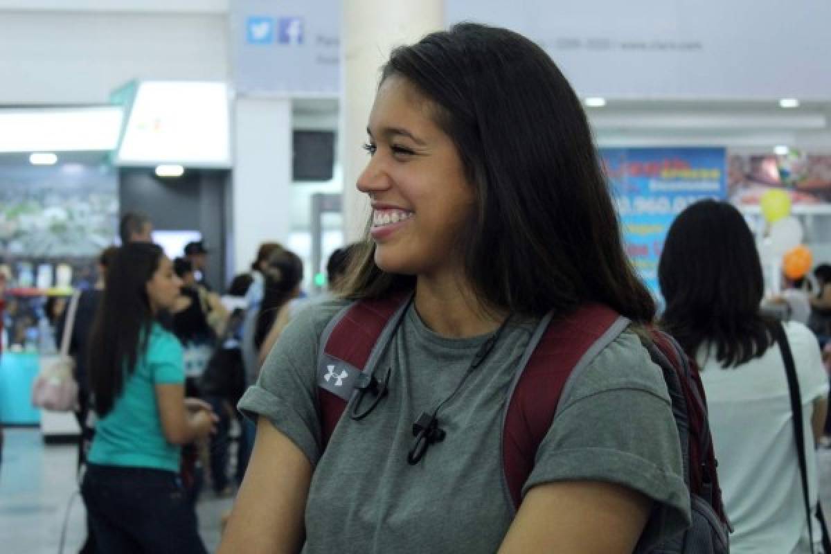 Elexa Bahr llega a Honduras para vacacionar... así luce la hermosa futbolista catracha