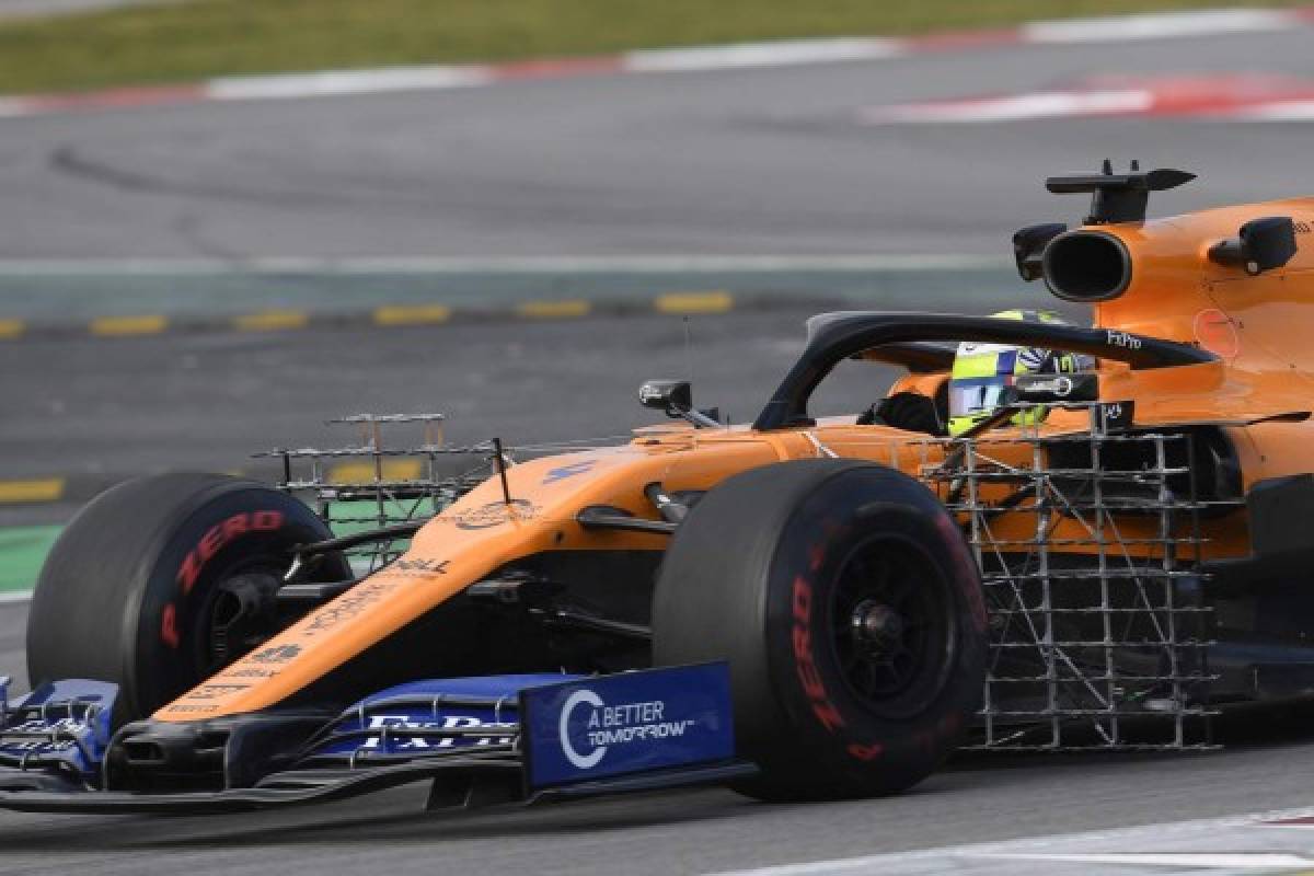 McLaren's British driver Lando Norris drives during the tests for the new Formula One Grand Prix season at the Circuit de Catalunya in Montmelo in the outskirts of Barcelona, on February 19, 2019. (Photo by LLUIS GENE / AFP)