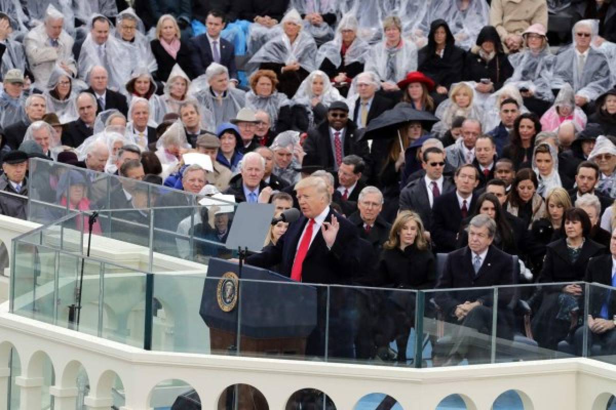 Las mejores fotos del primer día de Donald Trump como presidente de EEUU