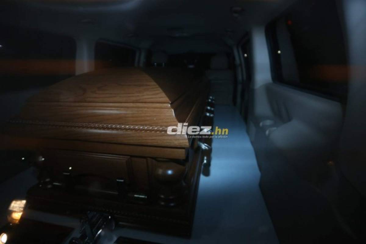 EN FOTOS: El traslado del cuerpo de Rafael Ferrari a la funeraria