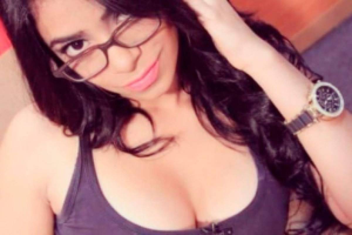 Tuty Santamaría, la hermosa presentadora salvadoreña