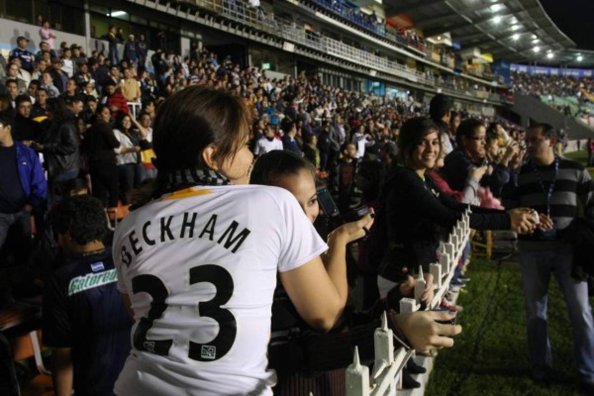 El día que David Beckham volvió 'locas” a las mujeres en el Nacional cuando vino a Honduras