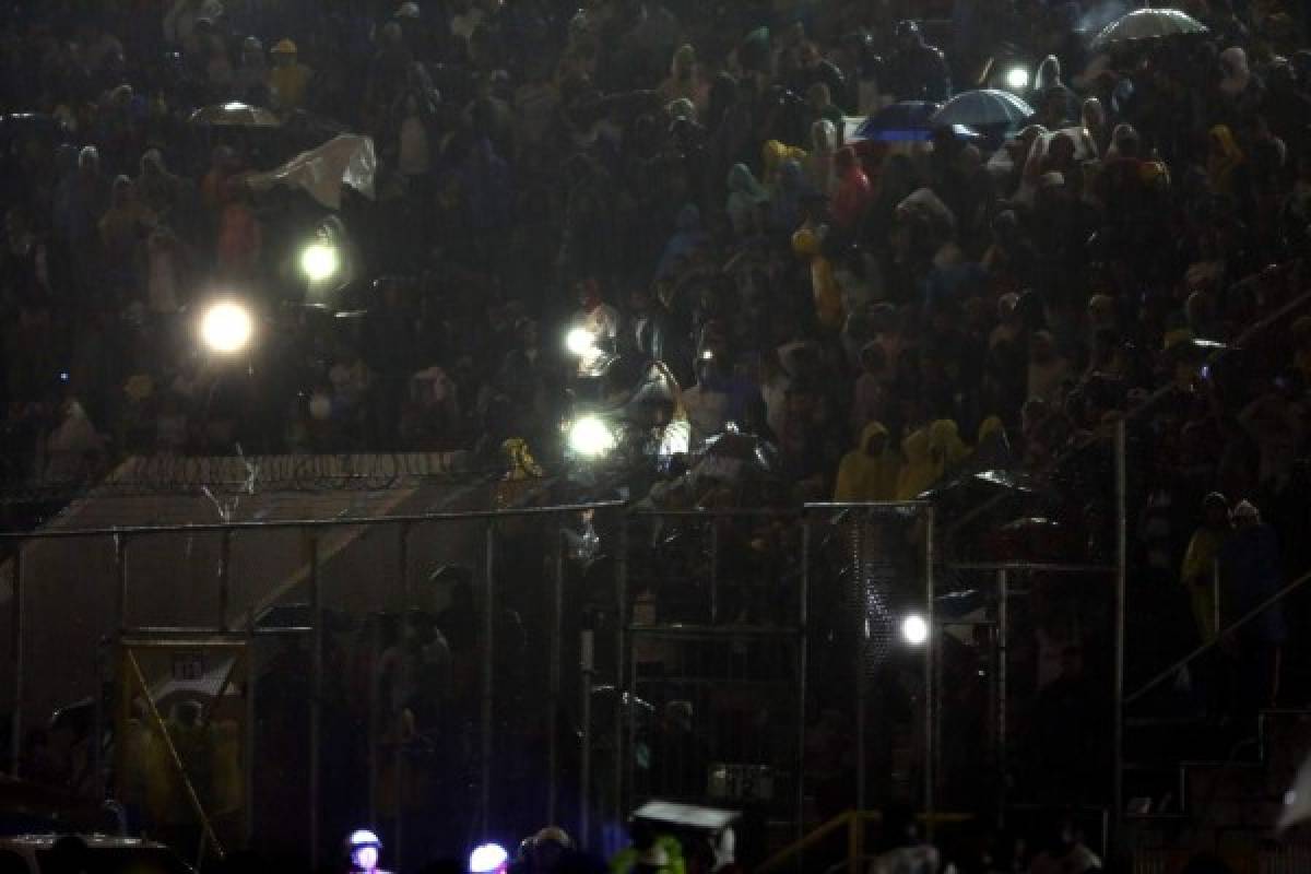 Las otras imágenes que la TV no mostró del Olimpia-Pachuca  