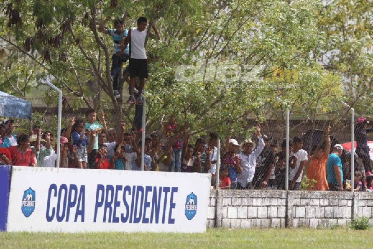 NO SE VIO EN TV: Olimpia causa locura en Jesús de Otoro; Costly y Bengtson asediados