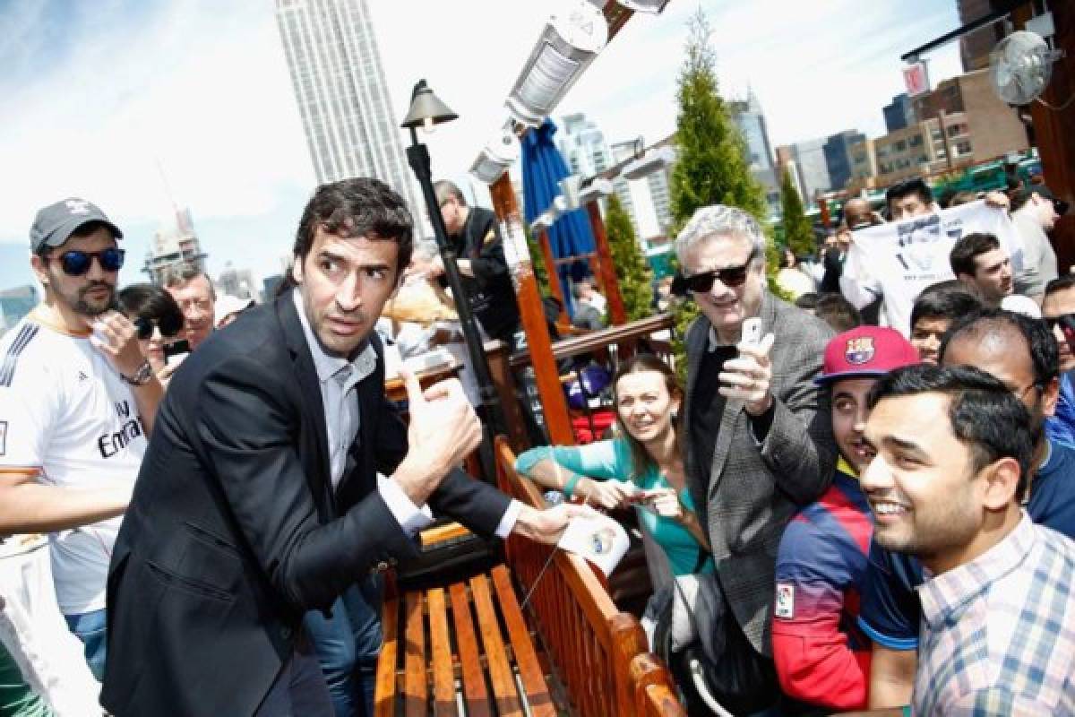 NEW YORK, NY - APRIL 23: Retired soccer player Raul Gonzalez greets fans a roofop viewing party of El Clasico - Real Madrid CF vs FC Barcelona hosted by LaLiga at 230 Fifth Avenue on April 23, 2017 in New York City. Brian Ach/Getty Images for LaLiga/AFP
