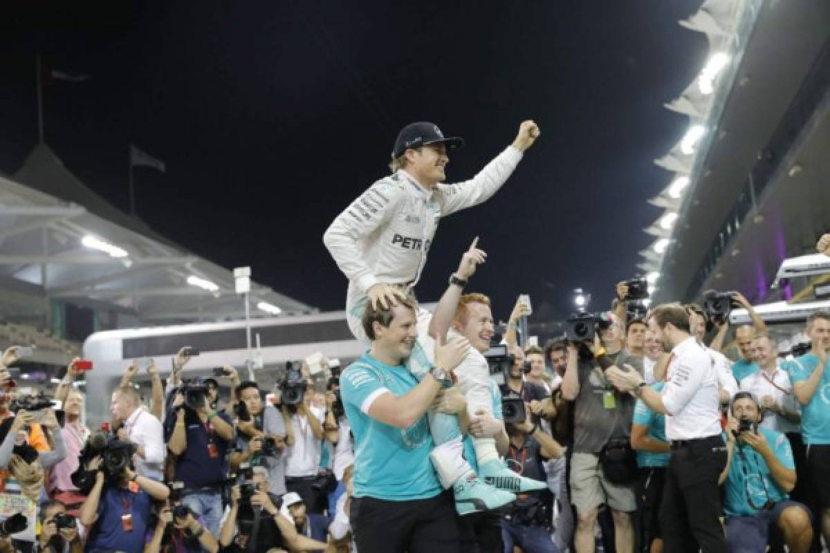 Nico Rosberg gana su primer título de Fórmula Uno