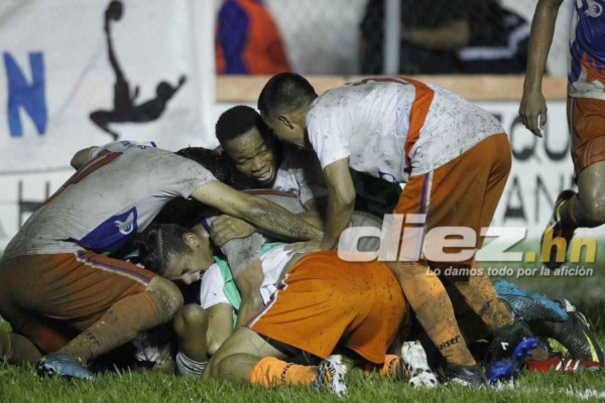 ¡Belleza, júbilo y llanto! Las imágenes curiosas de las semifinales del Ascenso