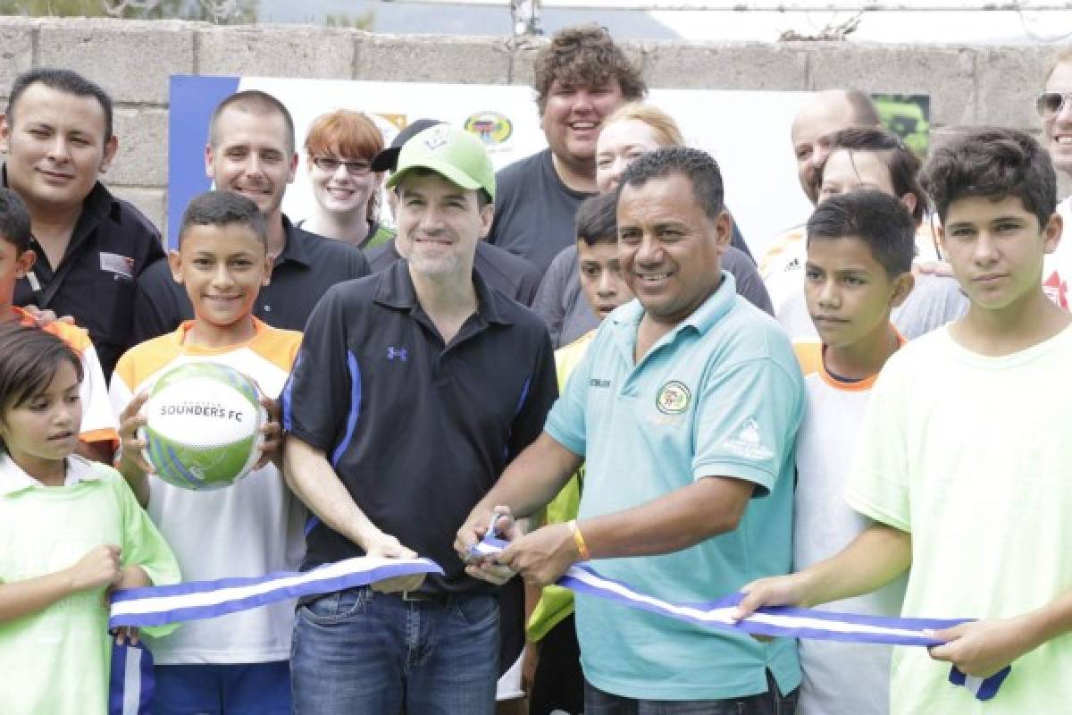 Las mejores imágenes de la obra benéfica del Seattle Sounders en Honduras