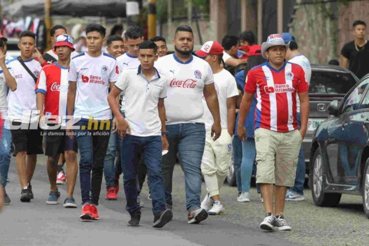 En fotos: Ambiente de liderato en la previa del Olimpia-Marathón en el Nacional