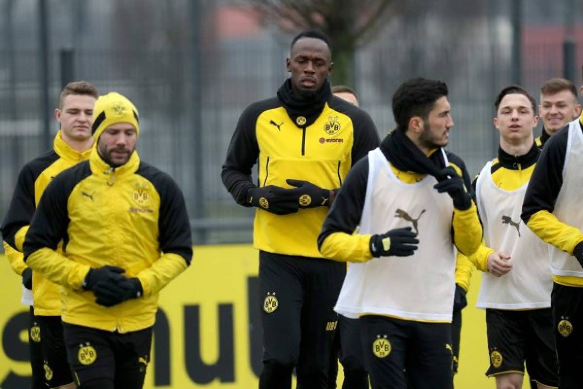 Usain Bolt realiza entrenamiento con el Borussia Dortmund