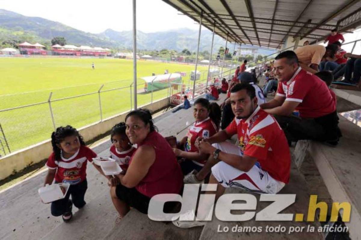 Ambiente de fiesta en Tocoa previo ala Gran Final