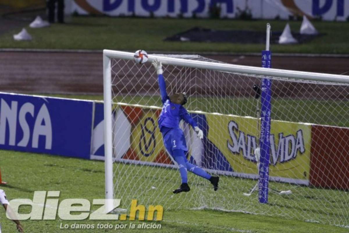 El gran gesto de Keylor Navas, locura total por tomarse fotos y su plática con 'Rambo' de León