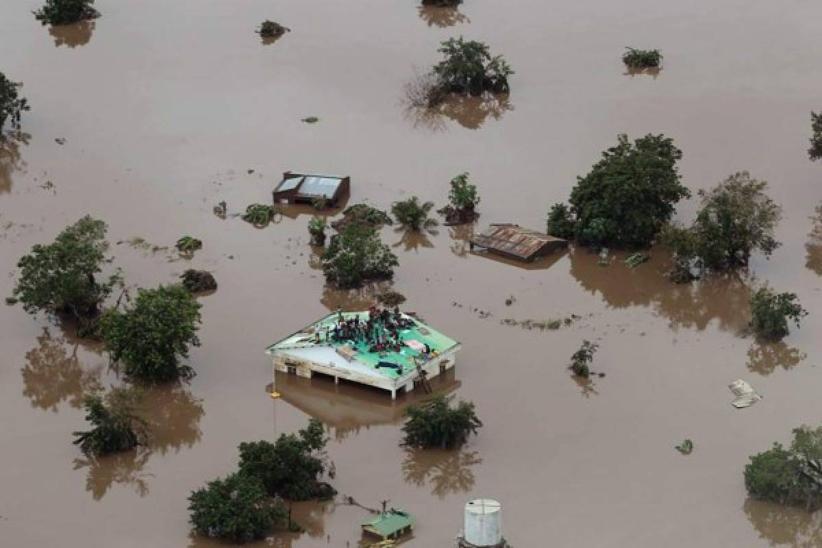 Tristeza, dolor y llanto : Así fue el devastador ciclón en Mozambique que dejó más de mil personas muertas