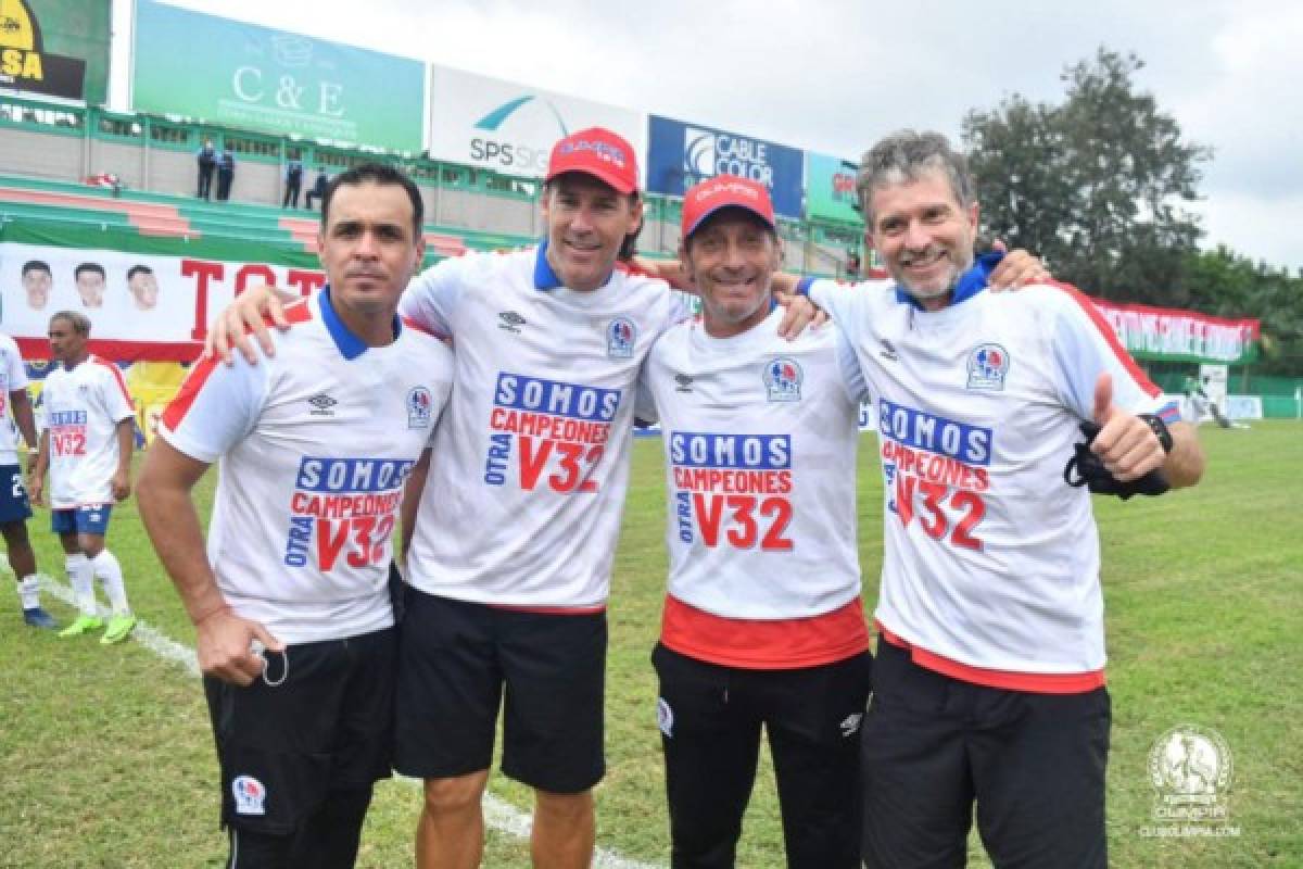 Hasta un legionario celebró la copa 32: Las otras imágenes del tremendo festejo del Olimpia