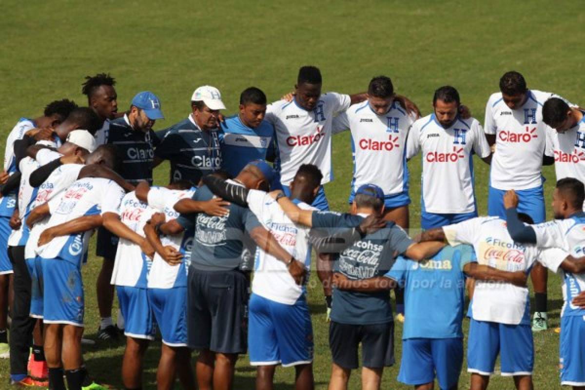 CURIOSAS: El amuleto de Pinto y los jugadores que se entrenan con Honduras