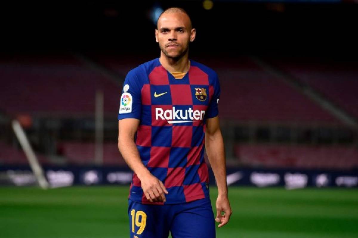 Así fue la presentación de Braithwaite con Barcelona: Sonrisas, magia y...¿es del Real Madrid?