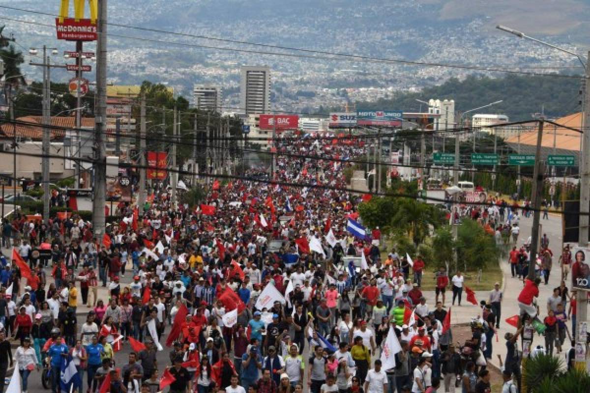 Cazerolazos y marchas pacíficas de la Alianza en diferentes ciudades de Honduras