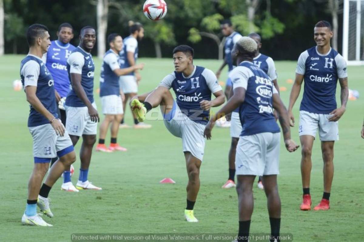 ¿El último entreno de Coito en la H? El entrenador no paró de sonreír y la práctica se hizo en cancha privada