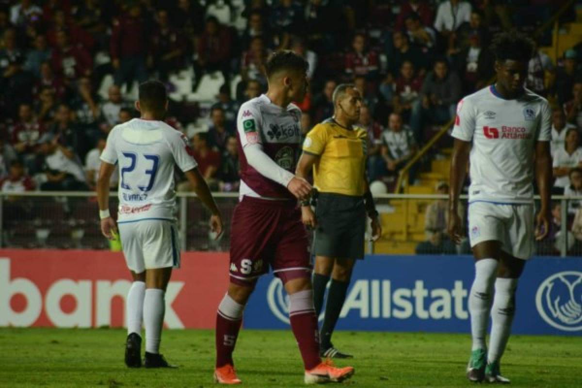 Llanto, dolor y silencio; las fotos que reflejan el desastre del Olimpia en Costa Rica