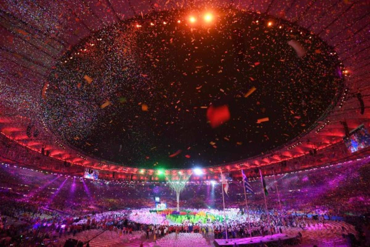 ¡Espectacular! Los brasileños clausuraron los Juegos Olímpicos de Río de forma magistral