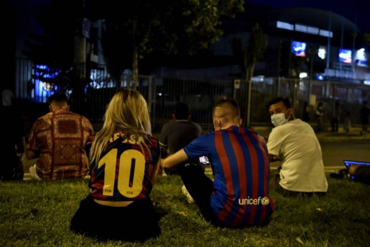 ¡Desgarrador! Lloran la partida de Lionel Messi en el Camp Nou: 'Barcelona en conmoción mundial'